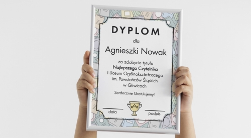 Dyplom mockup 11.jpg